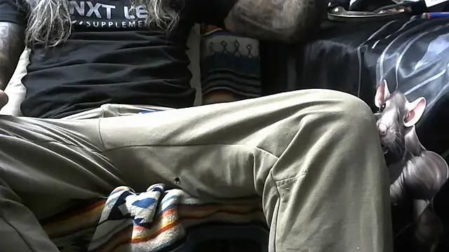 crassanova online show from 04-18-26, 12:42