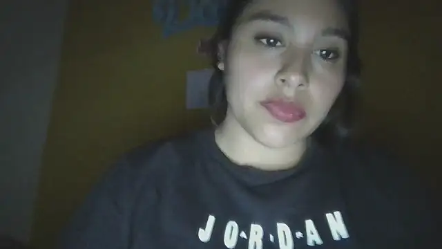 Snapshot of zairabreze chatting on 07-21-26, 07:27 zairabreze online show from 07-21-26, 07:27
