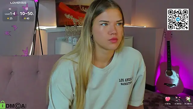 Snapshot of CherryLexi_ chatting on 03-04-26, 03:23 CherryLexi online show from 03-04-26, 03:23