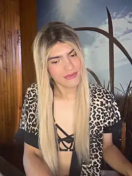Snapshot of Samantha_loch chatting on 06-10-26, 02:49 Samantha loch online show from 06-10-26, 02:49