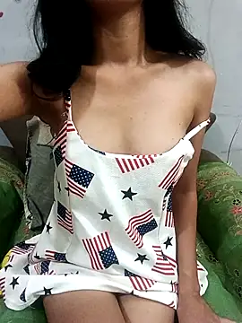 Daizy Shah online show from 04-18-26, 12:25