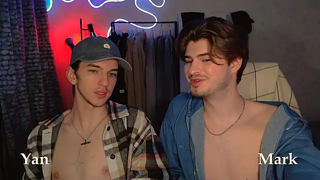 Snapshot of itsyanbb chatting on 10-24-25, 03:52 itsyanbb online show from 10-24-25, 03:52