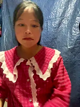 Snapshot of O_o_UwU_o_O chatting on 09-09-25, 04:23 O o UwU o O online show from 09-09-25, 04:23