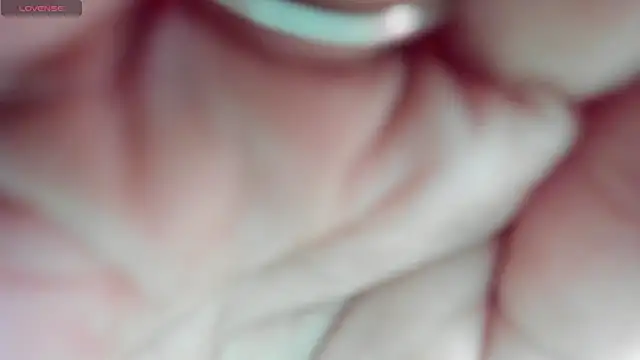 moonligth18 online show from 05-19-26, 08:48