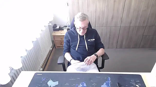 Snapshot of randyandy67 chatting on 01-11-26, 11:48 randyandy67 online show from 01-11-26, 11:48