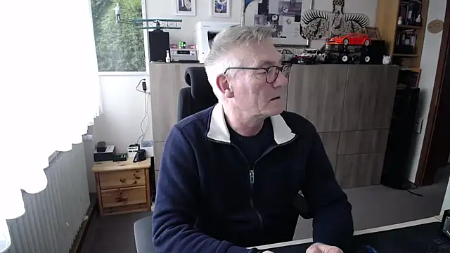 Snapshot of randyandy67 chatting on 01-12-26, 12:32 randyandy67 online show from 01-12-26, 12:32