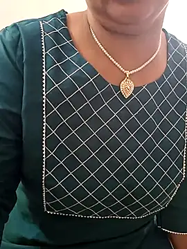 Snapshot of angel_ridhi chatting on 09-12-25, 05:18 angel ridhi online show from 09-12-25, 05:18