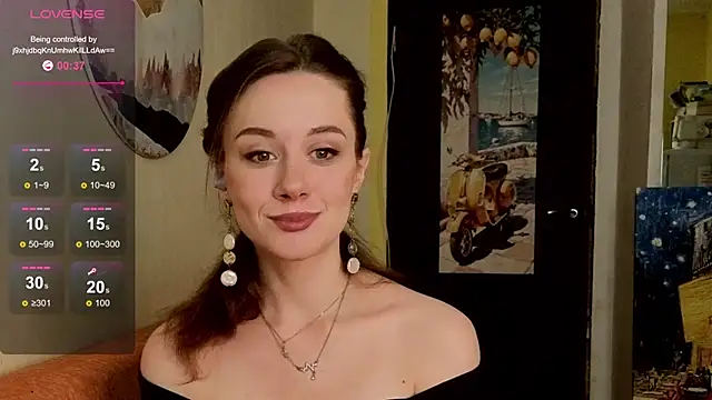 Snapshot of SkyHelen chatting on 06-02-26, 07:54 SkyHelen online show from 06-02-26, 07:54