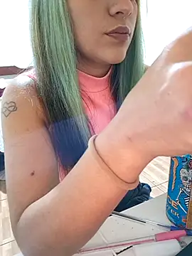 euahotmarii20 online show from 11-05-25, 03:17