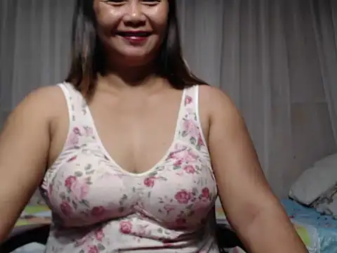 FelisitaG online show from 04-17-26, 10:57