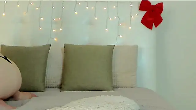 Snapshot of miss_kaley chatting on 05-02-26, 01:21 miss kaley online show from 05-02-26, 01:21