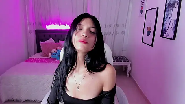 Mia Clay1 online show from 11-15-25, 08:05