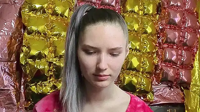  kikiclark   online show from 04-17-26, 01:25