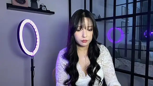 Snapshot of WonderMira chatting on 09-28-25, 04:56 WonderMira online show from 09-28-25, 04:56