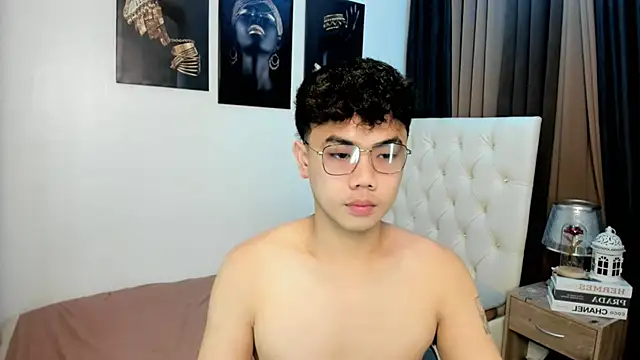 mightyhotcock online show from 10-14-25, 05:25