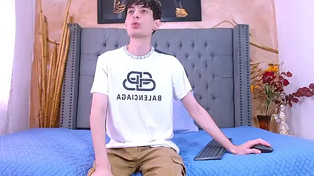 Luke Carter online show from 12-04-25, 01:09