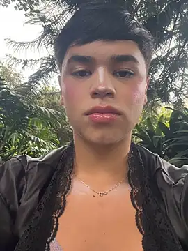 Matt Swett online show from 10-17-25, 01:14