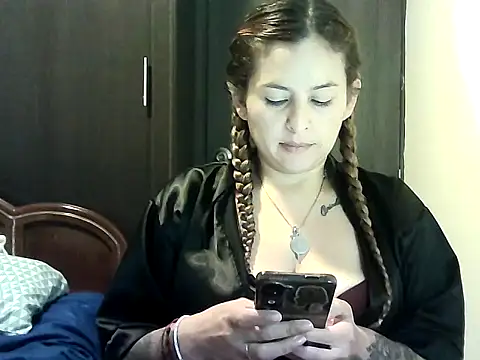 Valery  Rouse  online show from 03-20-26, 11:09