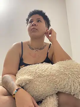 Snapshot of sofia_prada777 chatting on 05-20-26, 03:45 sofia prada777 online show from 05-20-26, 03:45