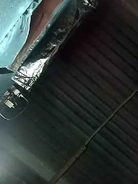 Snapshot of Hot-honi chatting on 11-01-25, 12:12 Hot-honi online show from 11-01-25, 12:12