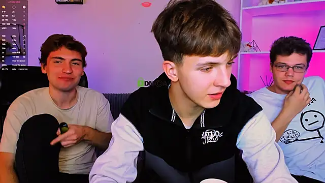 travis wolf  online show from 11-13-25, 08:19