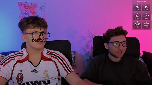 travis wolf  online show from 12-20-25, 07:54