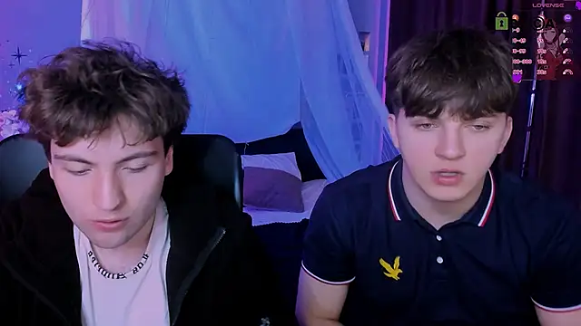 travis wolf  online show from 04-23-26, 08:46