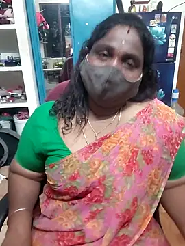 Snapshot of Tamil_Kavitha10 chatting on 05-03-26, 04:13 Tamil Kavitha10 online show from 05-03-26, 04:13