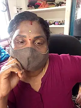 Snapshot of Tamil_Kavitha10 chatting on 05-19-26, 09:26 Tamil Kavitha10 online show from 05-19-26, 09:26