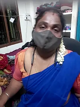 Snapshot of Tamil_Kavitha10 chatting on 05-20-26, 05:08 Tamil Kavitha10 online show from 05-20-26, 05:08