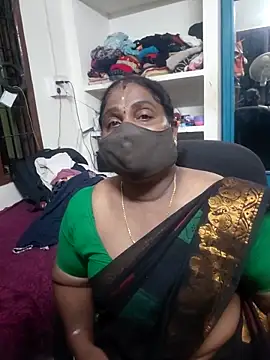 Snapshot of Tamil_Kavitha10 chatting on 05-21-26, 05:20 Tamil Kavitha10 online show from 05-21-26, 05:20