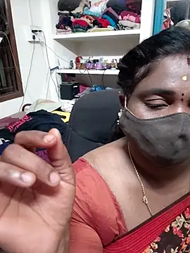 Snapshot of Tamil_Kavitha10 chatting on 05-25-26, 06:25 Tamil Kavitha10 online show from 05-25-26, 06:25