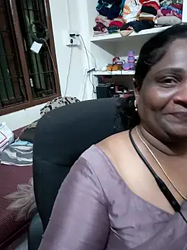 Snapshot of Tamil_Kavitha10 chatting on 06-09-26, 03:34 Tamil Kavitha10 online show from 06-09-26, 03:34