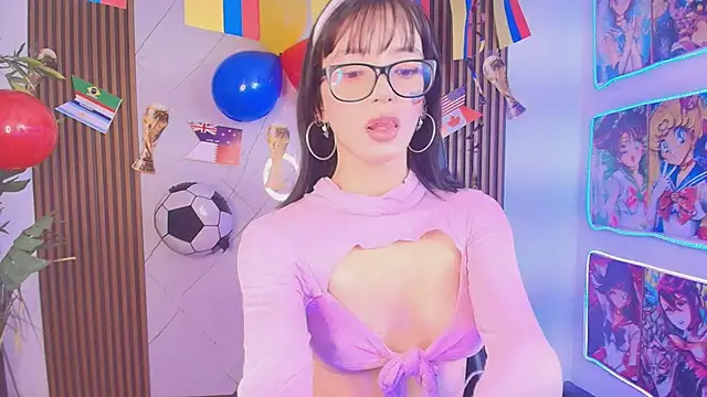 Snapshot of Sweet_1Angel chatting on 06-19-26, 04:28 Sweet 1Angel online show from 06-19-26, 04:28