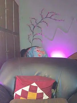 royeoy22 online show from 04-19-26, 05:18