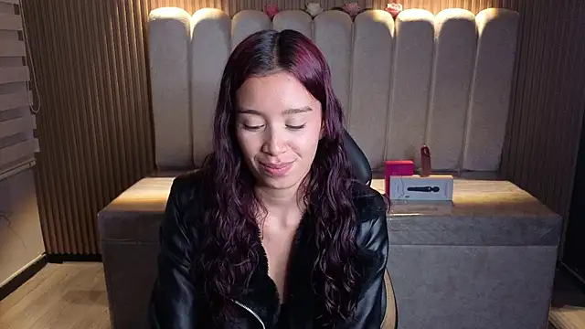  Mia Evans 1 online show from 07-28-26, 05:23