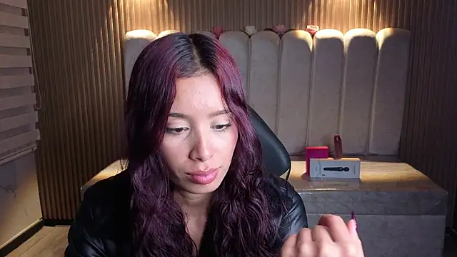  Mia Evans 1 online show from 07-28-26, 07:50