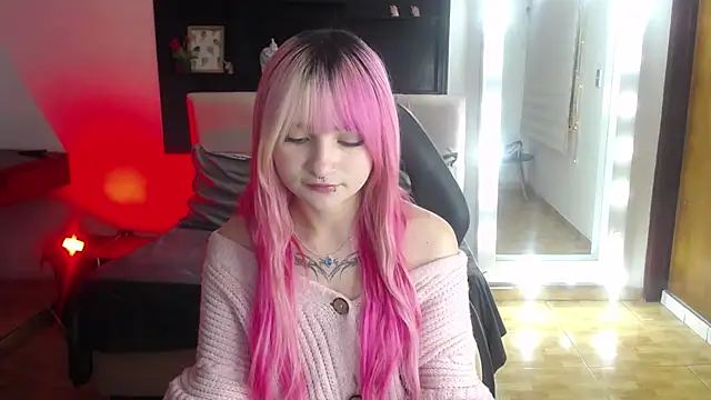  Charlotte Collins  online show from 07-03-26, 03:51