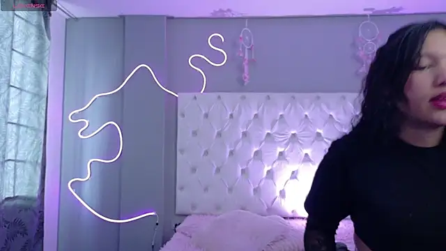 Emma visconti online show from 11-25-25, 12:27