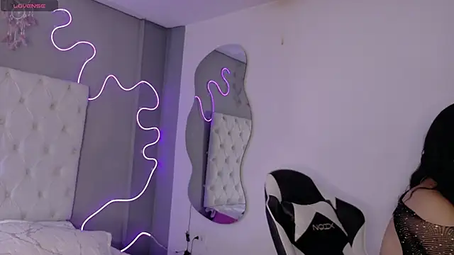 Emma visconti online show from 01-13-26, 12:43