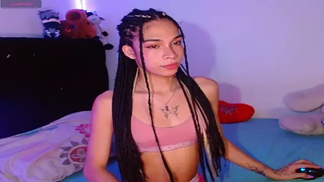 Snapshot of NathaliaPaz_ chatting on 05-16-26, 12:04 NathaliaPaz online show from 05-16-26, 12:04