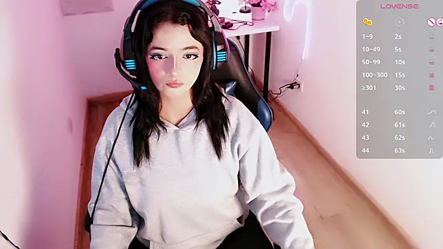 Lunyhose online show from 03-17-26, 08:01