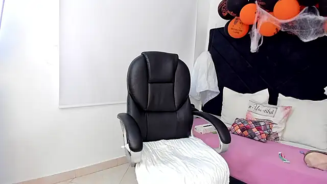 kate lua online show from 10-23-25, 12:04