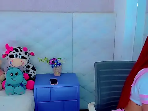 Snapshot of hanna_sweett34 chatting on 10-10-25, 05:23 hanna sweett34 online show from 10-10-25, 05:23