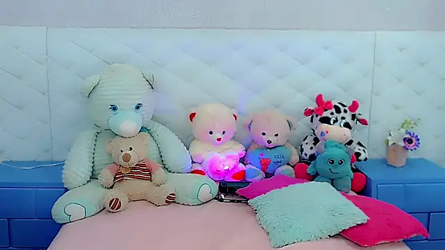 Snapshot of hanna_sweett34 chatting on 12-03-25, 04:16 hanna sweett34 online show from 12-03-25, 04:16