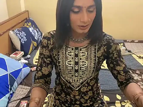 LuvLayla online show from 04-20-26, 08:54