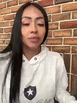 MarianaSandoval27 online show from 03-09-26, 06:12