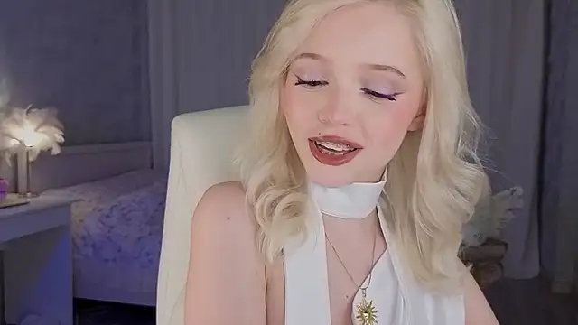 I am joss online show from 03-06-26, 10:17