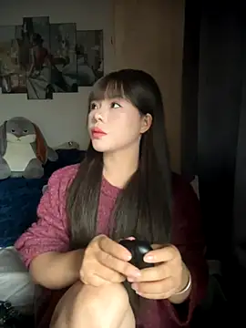 SarahBeii online show from 11-19-25, 03:50