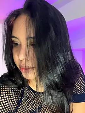 Snapshot of P_A_U_L_I_N_A_ chatting on 09-11-25, 04:45 P A U L I N A online show from 09-11-25, 04:45